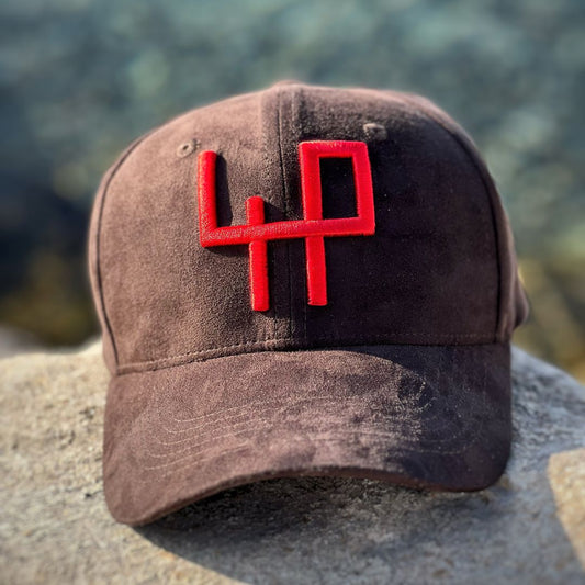 Be unique with the 4P Choco Suede Golf cap