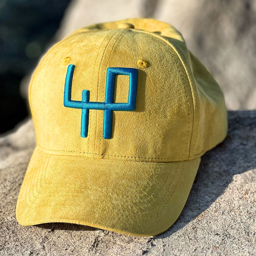 Be unique ! Yellow golf cap