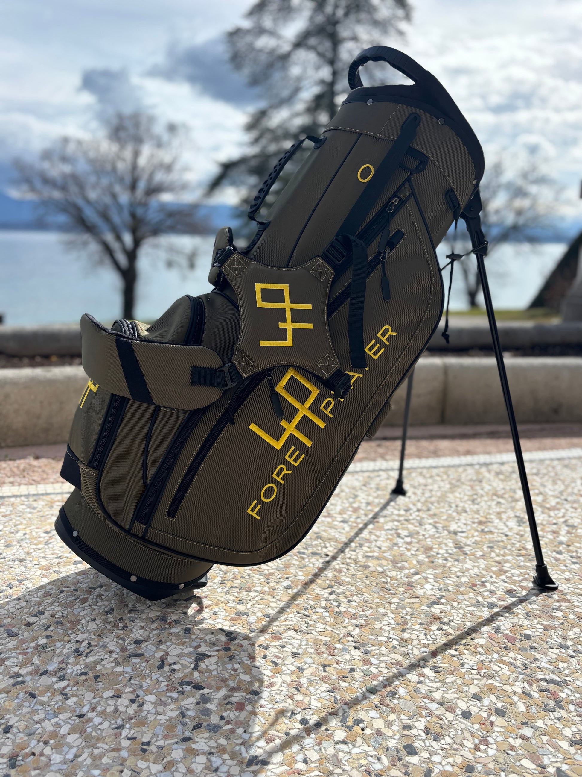 4P Limited Edition Golf Stand Bag – only 50 pieces worldwide