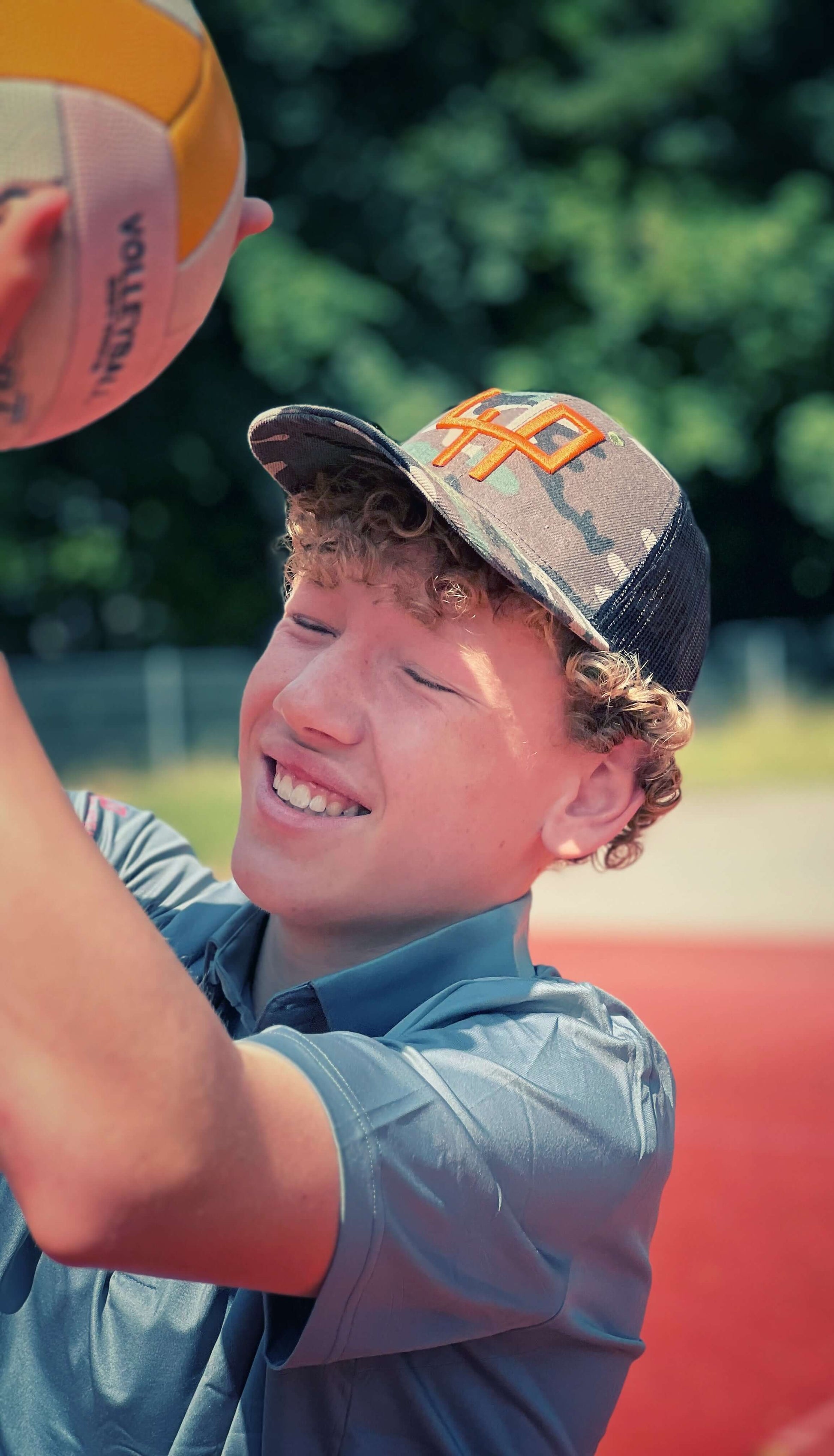 Sport attitude with the Camo FORE PLAYER Cap 