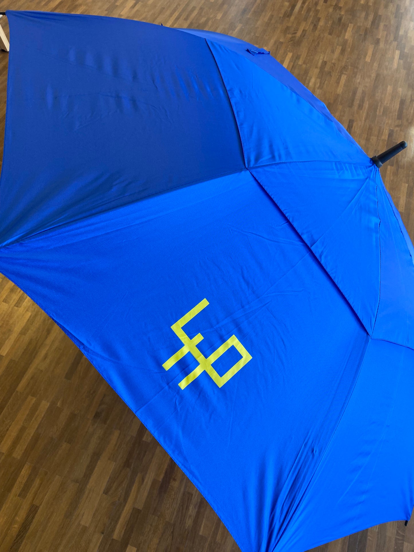 4P Limited Edition Golf Umbrella – Super Light, Compact, & Stylish | Blue & Yellow Design