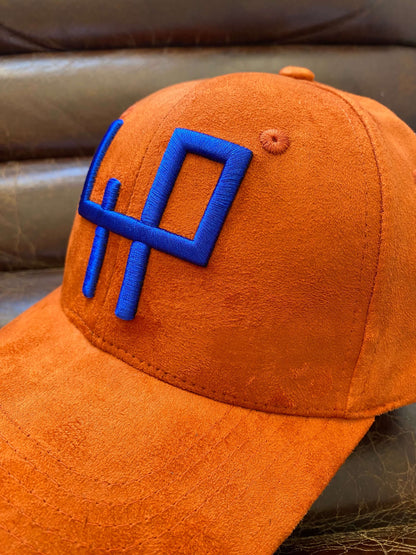 EXCLUSIVE ORANGE GOLF CAP IN SUEDE / 3 pieces left